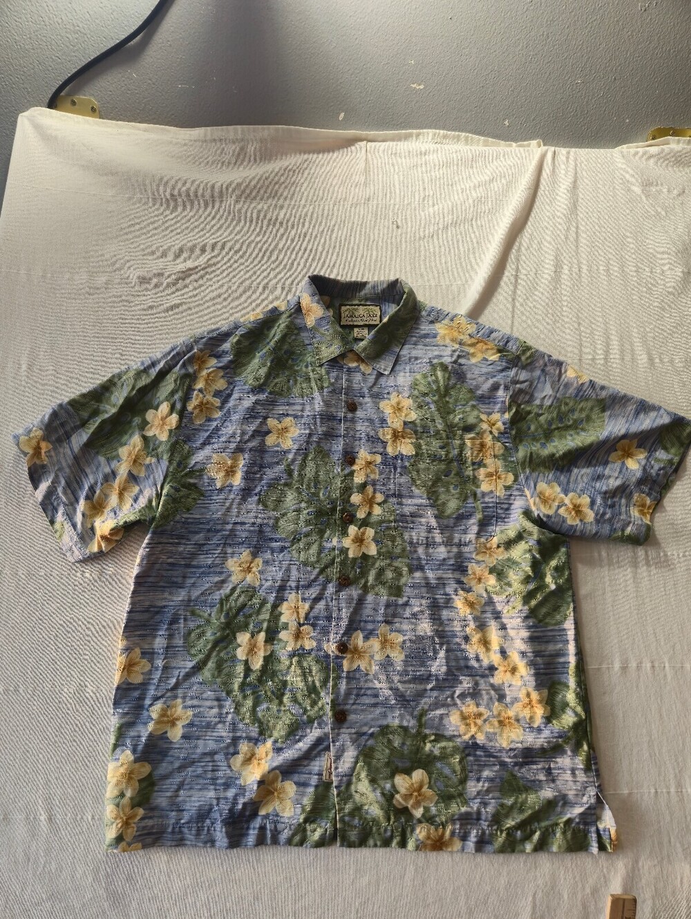 Jamaica Jaxx Authentic Island Style Silk Hawaiian Shirt Medium